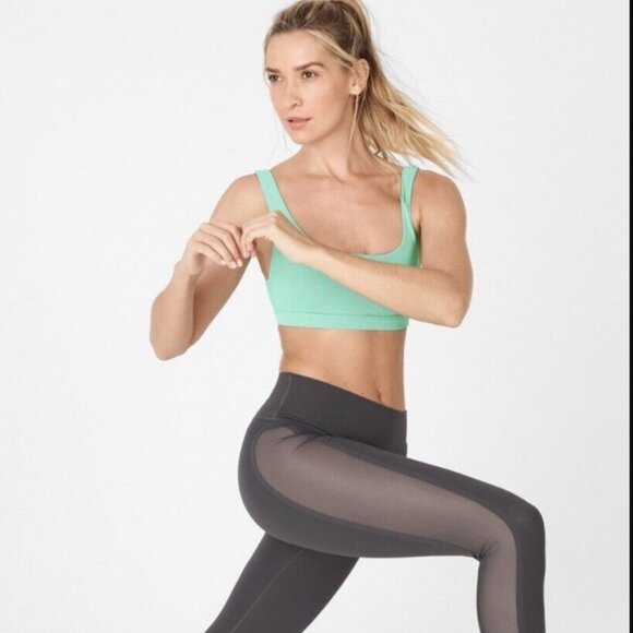 Fabletics Sports Bra & Legging set Size L - Picture 1 of 5